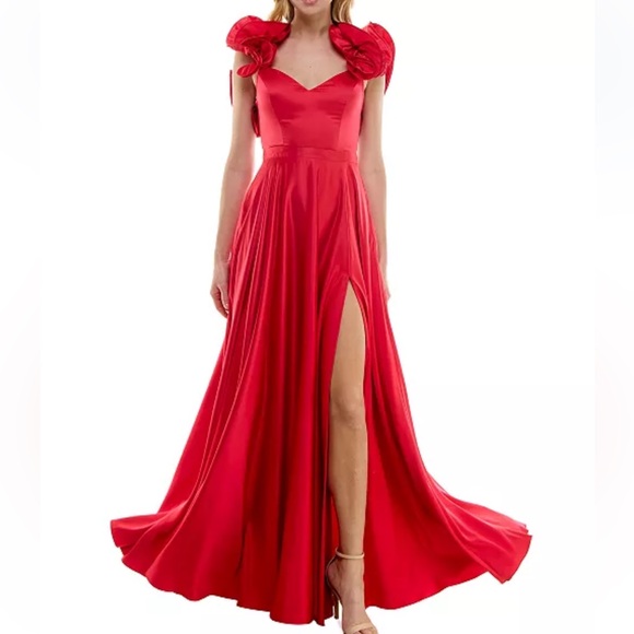NWT. B Darlin's gorgeous satin red gown with pockets - Picture 1 of 15